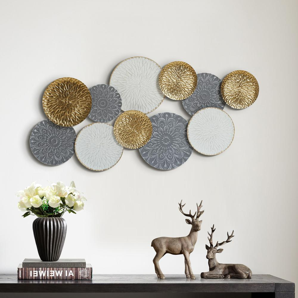 48" W Connected Circles Metal Wall Decor Sculpture