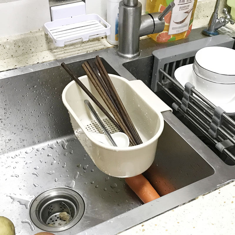 Punch-free buckle kitchen sink shelf